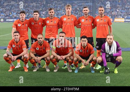 7 ottobre 2023; Allianz Stadium, Sydney, NSW, Australia: Australia Cup Final Football, Sydney FC vs Brisbane Roar; Brisbane Roar partenza undici foto di squadra Foto Stock