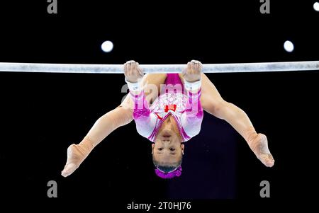 Anversa, Belgio. 7 ottobre 2023. Qiu Qiyuan (CHN) in azione durante la finale di tiri irregolari femminili di riscaldamento ai Campionati del mondo di ginnastica nel palazzetto sportivo di Anversa. Crediti: Iris van den Broek / Alamy Live News Foto Stock