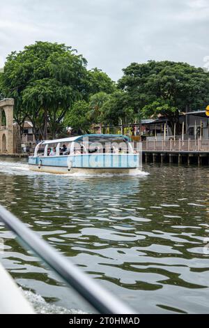 Il fiume Malacca è un fiume della Malesia che scorre attraverso il centro dello stato di Malacca. Foto Stock