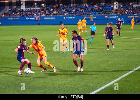 Futbol Club Barcelona Femení VS Valencia F esibendosi allo stadio Johan Cruyff, Barcellona 05 ottobre 2023. Fotografo: ALE Espaliat Foto Stock