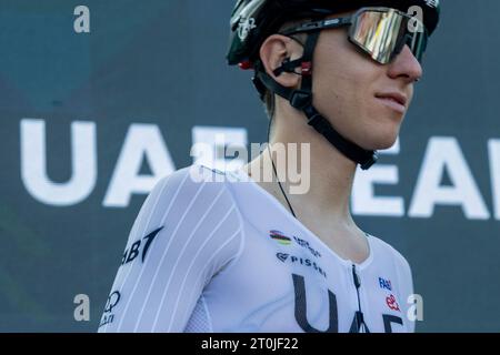 Como, Italia. 7 ottobre 2023. Pogacar Tadej (SLO) dell'UAE Team Emirates durante il giro di Lombardia 2023, gara di Street Cycling a Como, Italia, 07 ottobre 2023 crediti: Independent Photo Agency/Alamy Live News Foto Stock