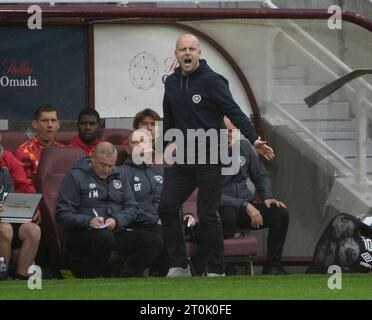 Edimburgo, Regno Unito. 7 ottobre 2023. Scottish Premiership - Heart of Midlothian FC V Hibernian FC iptcyear2}Steven Naismith, manager del 1007 Hearts, mentre Hearts affronta i rivali della città Hibs nella Scottish Premiership al Tynecastle Stadium di Edimburgo, Regno Unito credito: Ian Jacobs/Alamy Live News Foto Stock