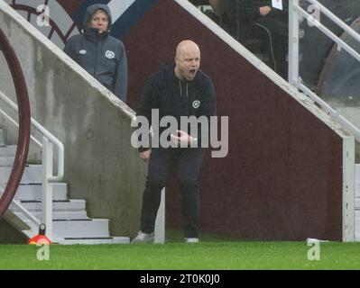 Edimburgo, Regno Unito. 7 ottobre 2023. Scottish Premiership - Heart of Midlothian FC V Hibernian FC iptcyear2}Steven Naismith, manager del 1007 Hearts, mentre Hearts affronta i rivali della città Hibs nella Scottish Premiership al Tynecastle Stadium di Edimburgo, Regno Unito credito: Ian Jacobs/Alamy Live News Foto Stock