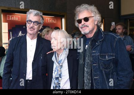 Anselm Das Rauschen der Zeit AM 03.10.2023 a der Lichtburg, Essen. Wim Wenders Marianne Menze und Wolfgang Niedecken bei der NRW-Premiere des Films: Anselm Das Rauschen der Zeit AM 03.10.2023 in der Lichtburg ad Essen. *** Anselm Das Rauschen der Zeit il 03 10 2023 al Lichtburg di Essen Wim Wenders Marianne Menze e Wolfgang Niedecken alla prima in NRW del film Anselm Das Rauschen der Zeit al Lichtburg di Essen il 03 10 2023 xrx credito: Imago/Alamy Live News Foto Stock