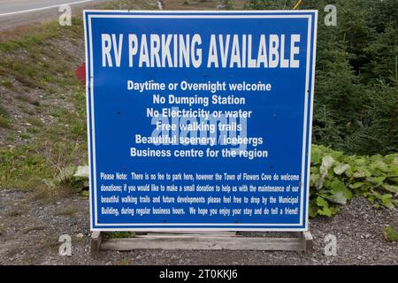 Cartello per parcheggio camper a Flower's Cove, Newfoundland & Labrador, Canada Foto Stock