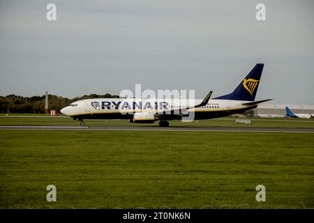 Prendere la pista 2 dell'aeroporto internazionale di Manchester Foto Stock