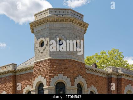 L'Harlem Stage at the Gatehouse occupa la 135th Street Gatehouse convertita a New York del sistema degli acquedotti di Croton. Foto Stock