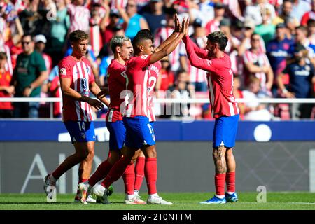 Madrid, Spagna. 8 ottobre 2023. Durante la partita di la Liga tra l'Atletico de Madrid e il Real Sociedad giocò allo Stadio Civitas Metropolitano l'8 ottobre a Madrid, in Spagna. (Foto di Cesar Cebolla/PRESSINPHOTO) crediti: PRESSINPHOTO SPORTS AGENCY/Alamy Live News Foto Stock