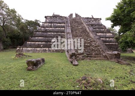 Chichen Itza, Messico - 26 dicembre 2022: Vista delle importanti rovine della città di Chichen Itza Foto Stock