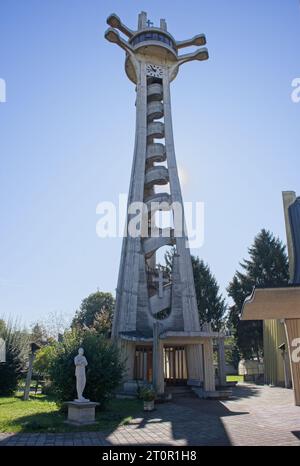 Banja Luka, Bosnia ed Erzegovina - 7 ottobre 2023: Cattedrale di San Bonaventura. Una passeggiata nel centro della città di Banja Luka, nella Repubblica di Bosnia Srpska Foto Stock