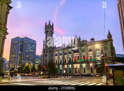 Tempio massonico nel centro di Philadelphia al tramonto - Pennsylvania, Stati Uniti Foto Stock