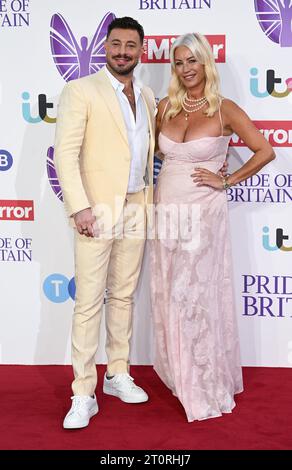 Londra, Regno Unito. 8 ottobre 2023. Duncan James e Denise van Outen arrivano al Pride of Britain Awards 2023, Grosvenor House Hotel, Londra. Credito: Doug Peters/EMPICS/Alamy Live News Foto Stock