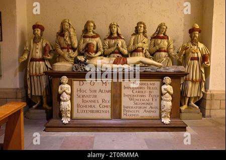 Tomba di Giovanni di Boemia (noto anche come Giovanni il cieco o Giovanni di Lussemburgo). Cathédrale Notre-Dame de Luxembourg. Foto Stock