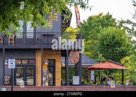 Ristorante di Street food asiatico Sweet Octopus e Bubble tea bar nel centro storico di Duluth, Georgia. (USA) Foto Stock