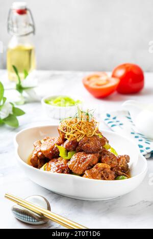 Pollo brasato con salsa di soia Foto Stock