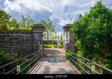 Ingresso principale di Fort Hamilton nella città di Hamilton, Bermuda. Hamilton è la capitale delle Bermuda. Foto Stock