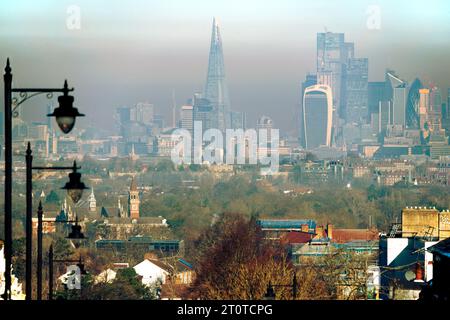 Londra, Regno Unito - 14 gennaio 2022: Vista della città da Crystal Palace Foto Stock