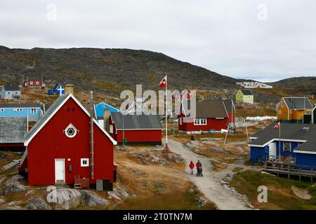 Vista sul piccolo villaggio di Itilleq, Groenlandia. Foto Stock