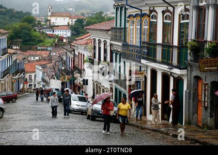 Scena di strada a Ouro Preto, Brasile. Foto Stock