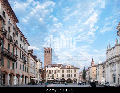 Piazza della Libertà a Bassano del Grappa Foto Stock