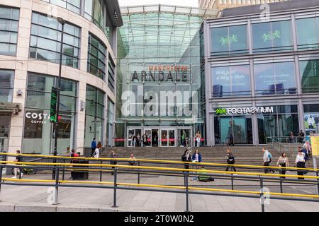 Manchester Inghilterra e vista esterna del centro commerciale Arndale nel centro della città, Inghilterra, Regno Unito, 2023 Foto Stock