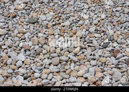 Sfondo astratto bianco e nero di rocce di ciottoli Foto Stock