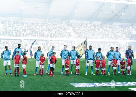 Kalmar, Svezia. 8 ottobre 2023. I giocatori del Malmo FF si schierano per l'Allsvenskan match tra Kalmar FF e Malmo FF alla Guldfaageln Arena di Kalmar. (Foto: Gonzales Photo - Joe Miller). Foto Stock