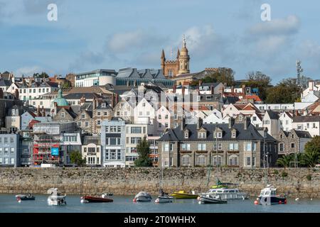 Guernsey, 5 ottobre 2023: St Peter Port Foto Stock