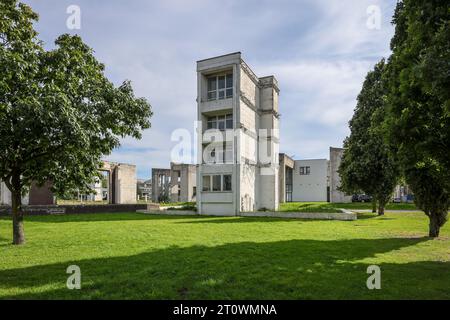 Duisburg, Ruhr area, Renania settentrionale-Vestfalia, Germania - Old Town Park presso il porto interno di Duisburg, qui resti strutturali di una scala (chiamata Ludw Foto Stock