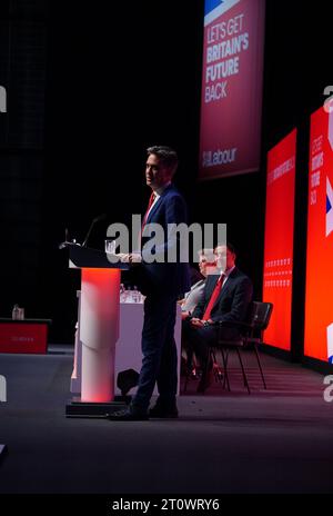 Segretario di Stato ombra per la sicurezza energetica e zero netto ed Miliband interviene durante la Conferenza del Partito Laburista a Liverpool. Data immagine: Lunedì 9 ottobre 2023. Foto Stock