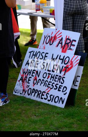 Hanley Park, Stoke on Trent, Regno Unito. 29 maggio 2021. I manifestanti marciano a Stoke su Trent chiedendo la libertà per la Palestina e la fine dell'oppressione. Foto Stock