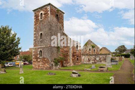 Rovine di St Andrew's Kirk Ports - vecchia chiesa a North Berwick, East Lothian, Scozia, Regno Unito il 28 settembre 2023 Foto Stock