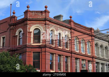 Edificio Heritage Godfrey 1 del 995 all'angolo sud-est di Brunswick e Victoria Street, sobborgo di Fitzroy. Melbourne-Australia. Foto Stock