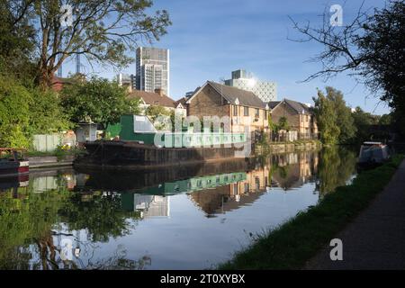 Alperton è un'area del nord-ovest di Londra, in Inghilterra, all'interno del London Borough of Brent Foto Stock