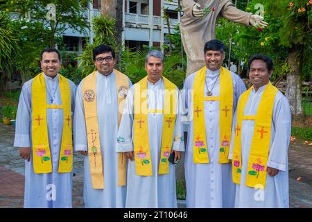 La fraternità sacerdotale diocesana del Bangladesh tiene un incontro generale annuale sulla Sodalità presso il Seminario maggiore dello Spirito Santo a Dacca dal 25 al 27 luglio. Foto Stock