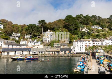 Settembre 2023 Polperro villaggio di pescatori sulla costa della Cornovaglia, un pittoresco porto di pescatori, Inghilterra, Regno Unito Foto Stock