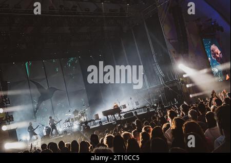 Fotografías del concierto de Pablo López en el marco de las Fiestas del Pilar 2023 de Saragozza, en el recinto Espacio Zity. Foto Stock