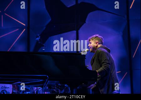 Fotografías del concierto de Pablo López en el marco de las Fiestas del Pilar 2023 de Saragozza, en el recinto Espacio Zity. Foto Stock