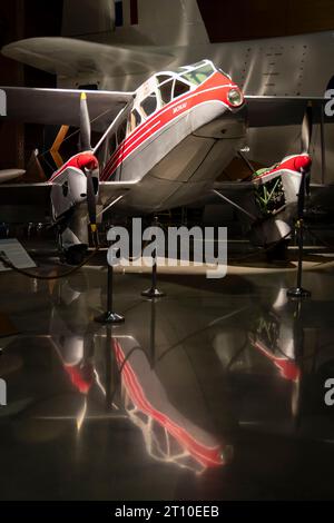 De Havilland DH89A Dragon rapide ZK-AHS, Aviation Hall, Museum of Transport and Technology, MOTAT, Auckland, North Island, nuova Zelanda Foto Stock