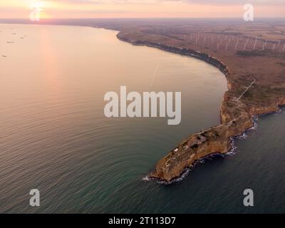 Vista aerea dall'alto di Capo Kaliakra sulla riva del Mar Nero in Bulgaria Foto Stock