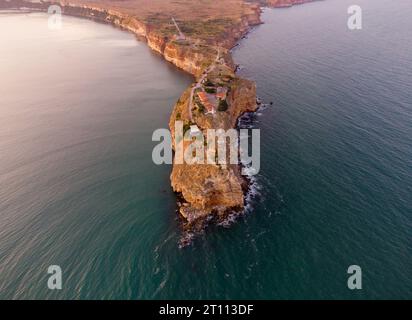 Vista aerea dall'alto di Capo Kaliakra sulla riva del Mar Nero in Bulgaria Foto Stock