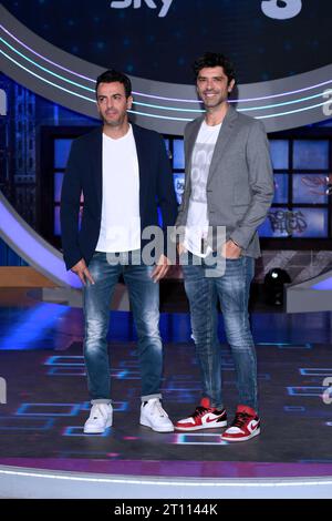 Milano, Italia. 6 ottobre 2023. Milano, presentazione del programma televisivo "GialappaShow" - Gigi e Ross, Luigi Esposito e Rosario Morra credito: Agenzia fotografica indipendente/Alamy Live News Foto Stock