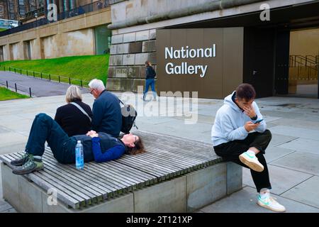 Esterno della Scottish National Gallery on the Mound di Edimburgo, Scozia, Regno Unito Foto Stock