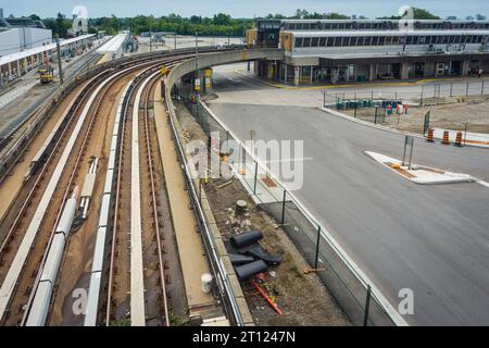 15 giugno 2022 - binari ferroviari per la stazione di Kennedy a Scarborough, Ontario, Canada Foto Stock