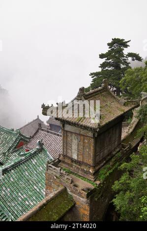 I tetti dei monasteri di Wudang. Cina Foto Stock