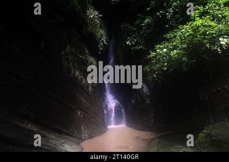 Chittagong Bangladesh 18 settembre 2023, cascate di Khoiyachora Multistep a Mirsharai Upazila a Chittagong, Bangladesh. Nazmul islam / alamy vivono nuovo Foto Stock