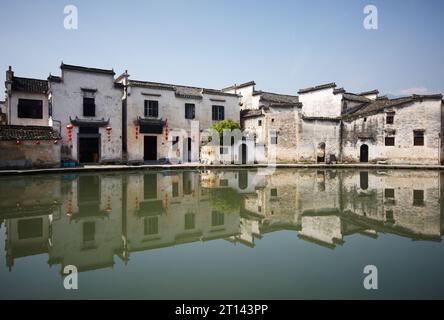 Splendida vista del vecchio villaggio di Hongcun, Cina Foto Stock