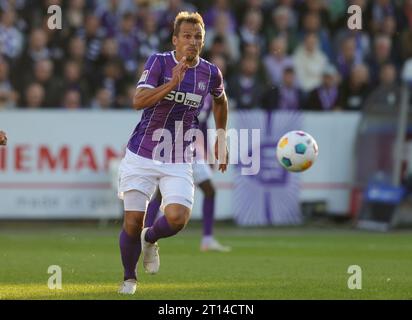 Firo: 09/22/2023 calcio: Calcio: 2° Bundesliga VFL Osnabruck - HSV Hamburg HSV Hamburg Hamburg Hamburg 2:1 Robert Tesche, azione individuale, VfL Foto Stock