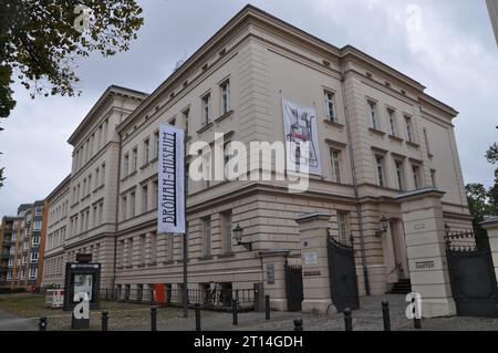 Berlino, Germania. 10 ottobre 2023. La mostra d'avanguardia ceca Hej rup! Nel Museo Brohan di Berlino, Germania, 11 ottobre 2023. Crediti: Zapotocky Ales/CTK Photo/Alamy Live News Foto Stock