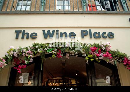 Wine Bar, Basement Restaurant, Covent Garden Market, Londra, Regno Unito Foto Stock